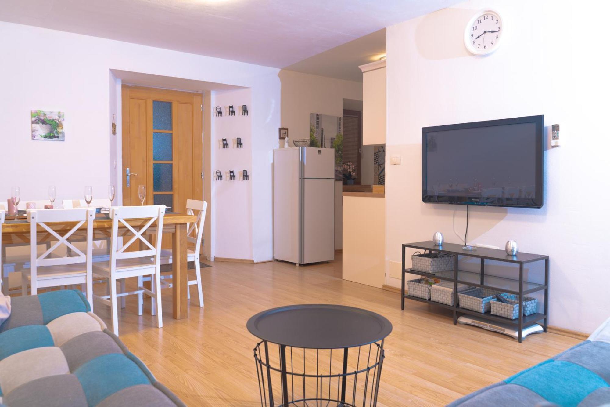 205 Dekani Extérieur photo