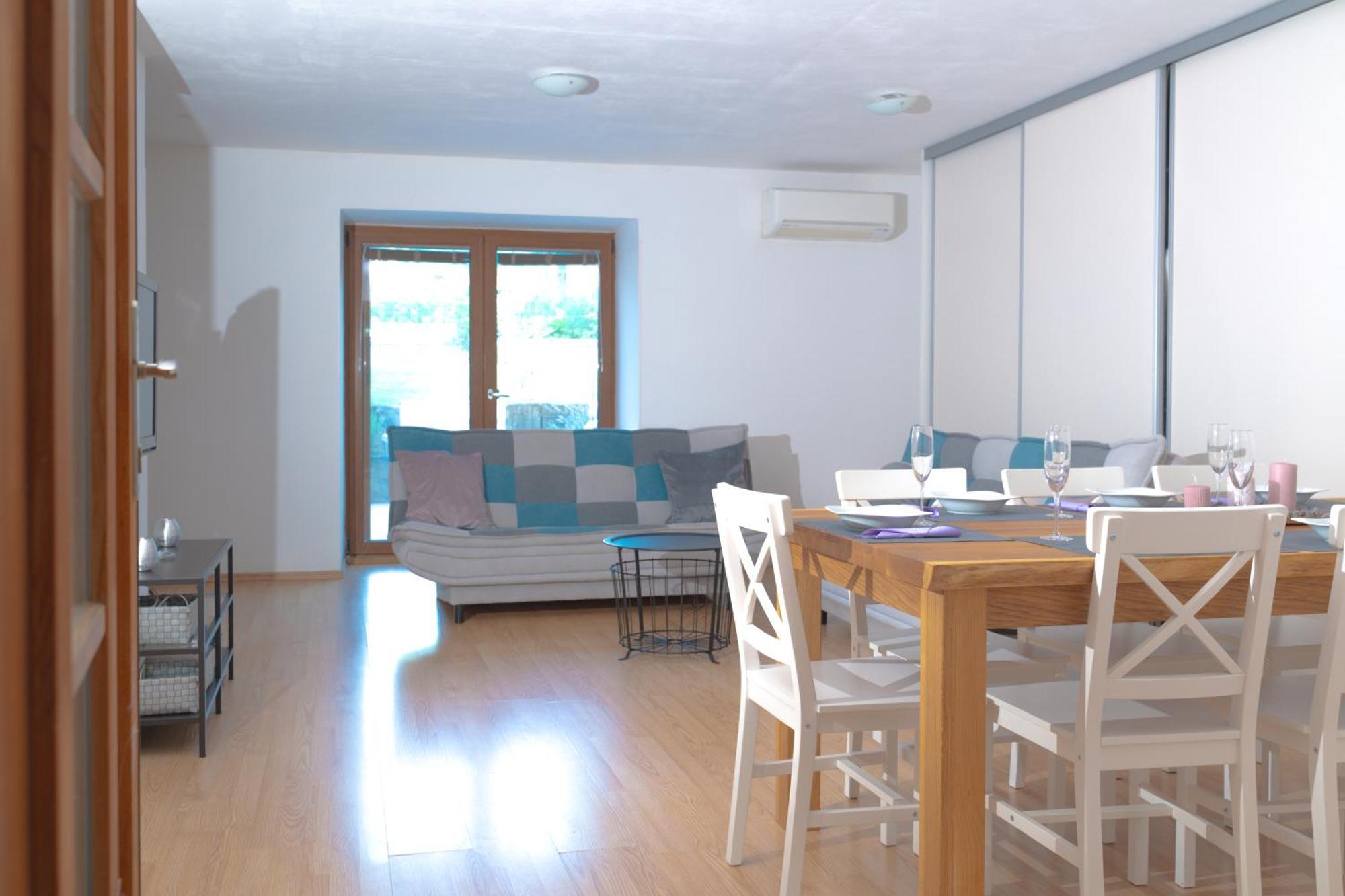 205 Dekani Extérieur photo